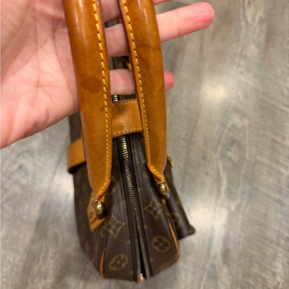 Louis Vuitton Brown and Tan Monogram Hudson Satchel - Picture 9 of 11